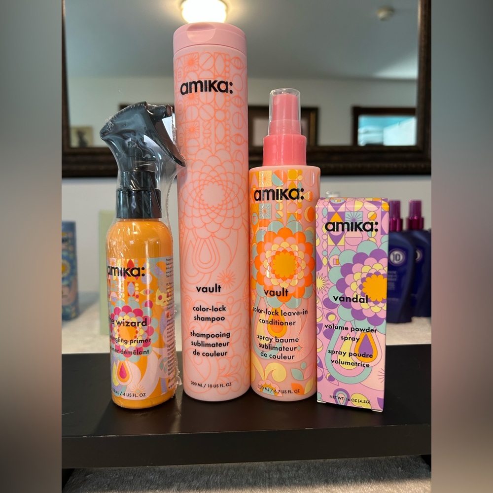 Amika Hair Care Set